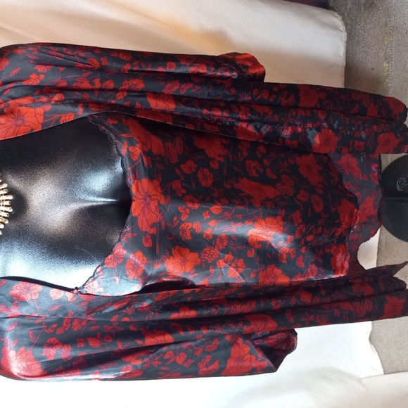 Bed Of Roses "2 Piece - Picture 2 of 4